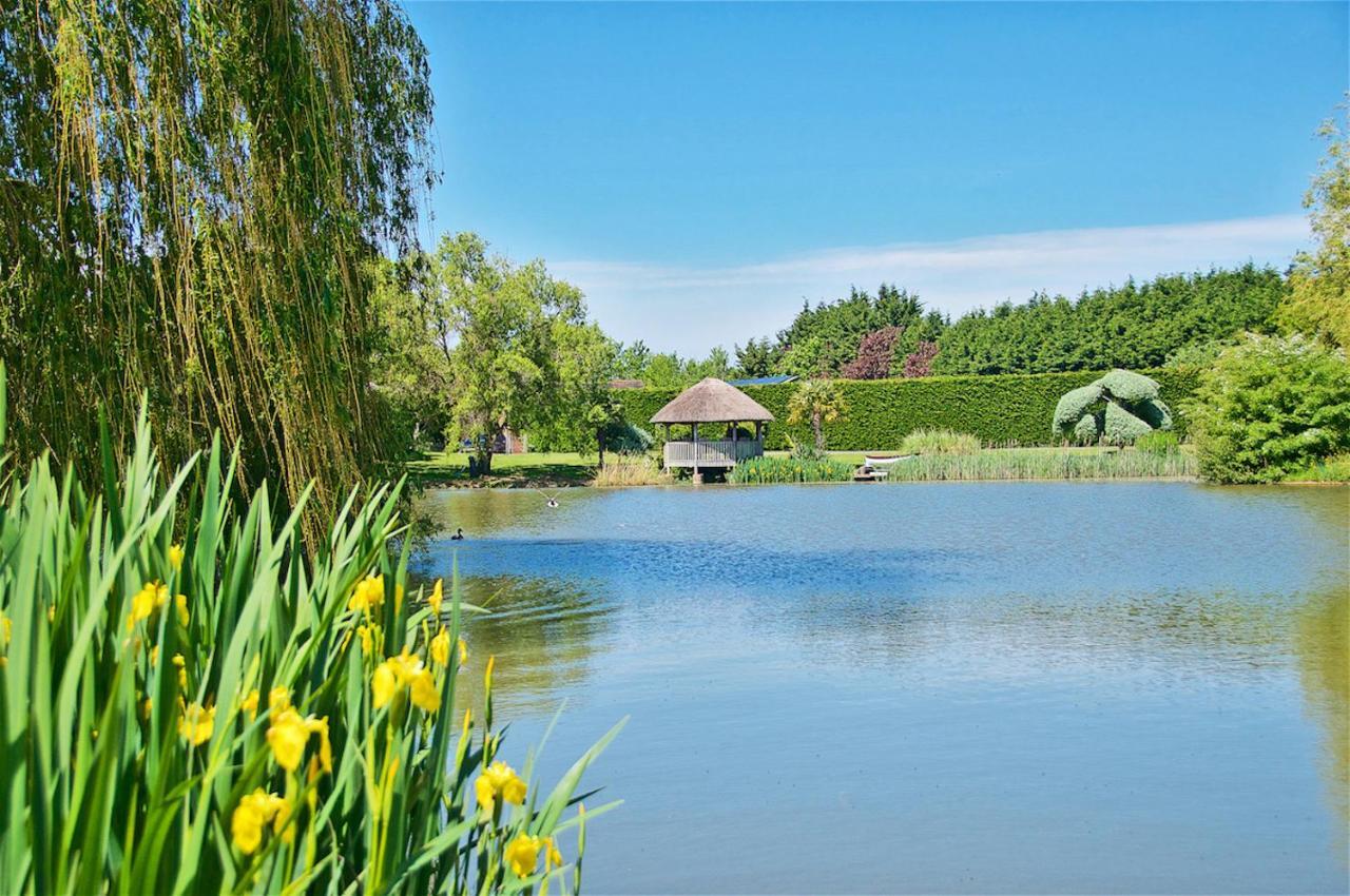 Northlands Farm - Old Farm Cottage 奇切斯特 外观 照片
